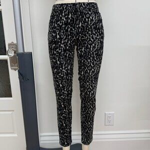 Club Monaco Leopard Velvet Corduroy Animal Print Black and Ivory Pants Size 4
